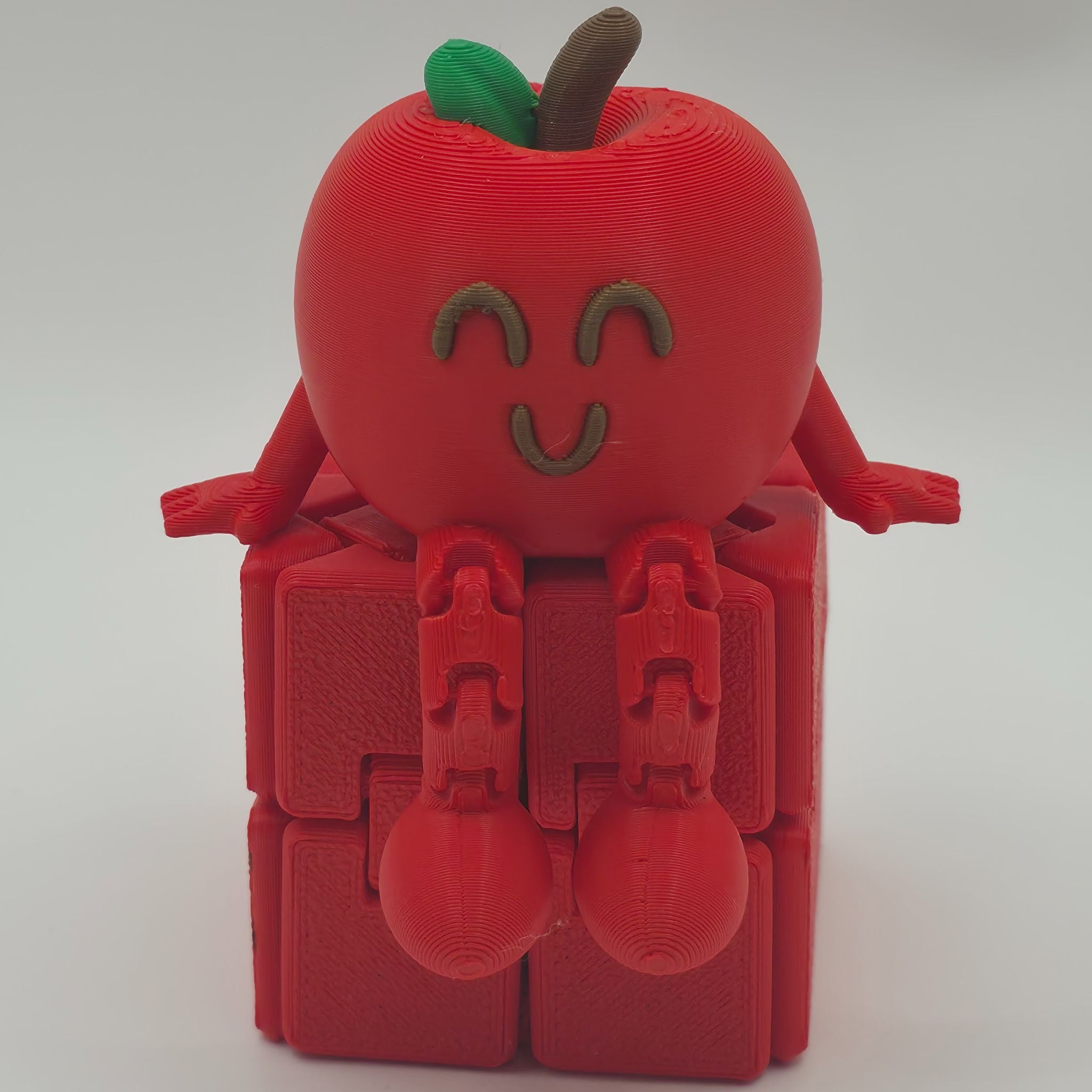Happy Apple Flexible Friend - Articulated 3D Printed Desk Toy