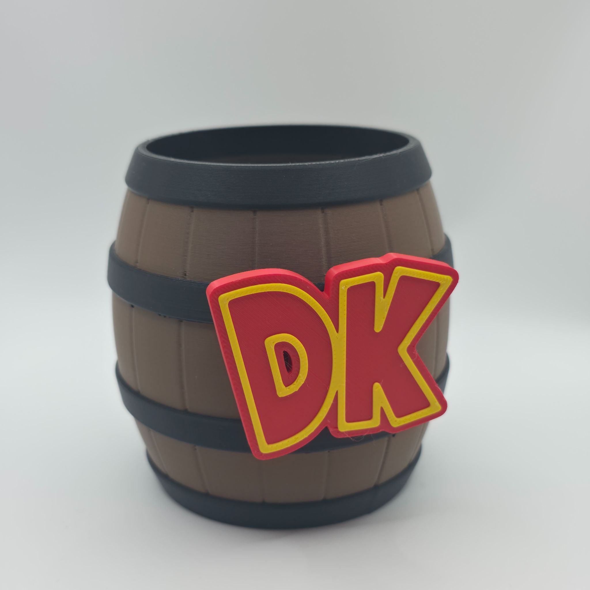 Barrel Pen Holder - Jungle DK Edition
