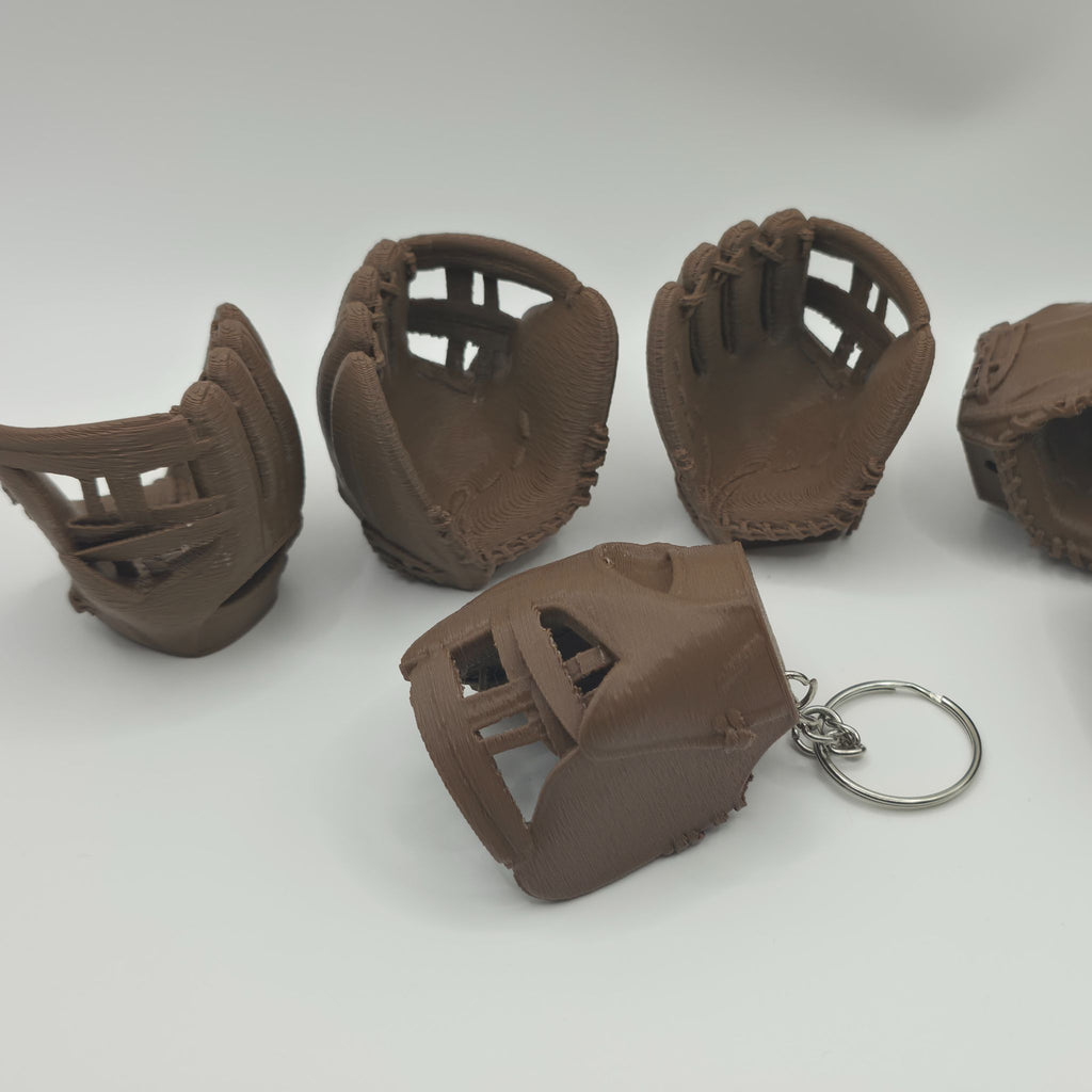 3D Printed Baseball Glove Keychain - Realistic Leather-Style Catcher's Mitt Gift