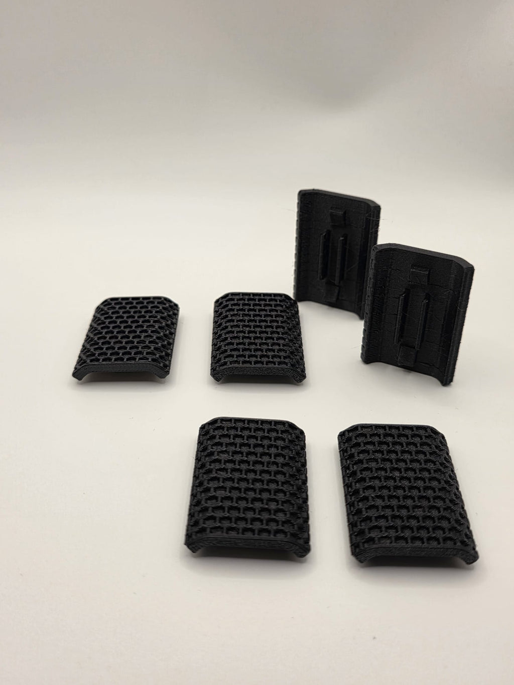 M-LOK Honeycomb Rail Covers - (6-Piece Set) High-Grip Tactical Handguard Panels (6-Piece Set) | 3D Nuke Toyz