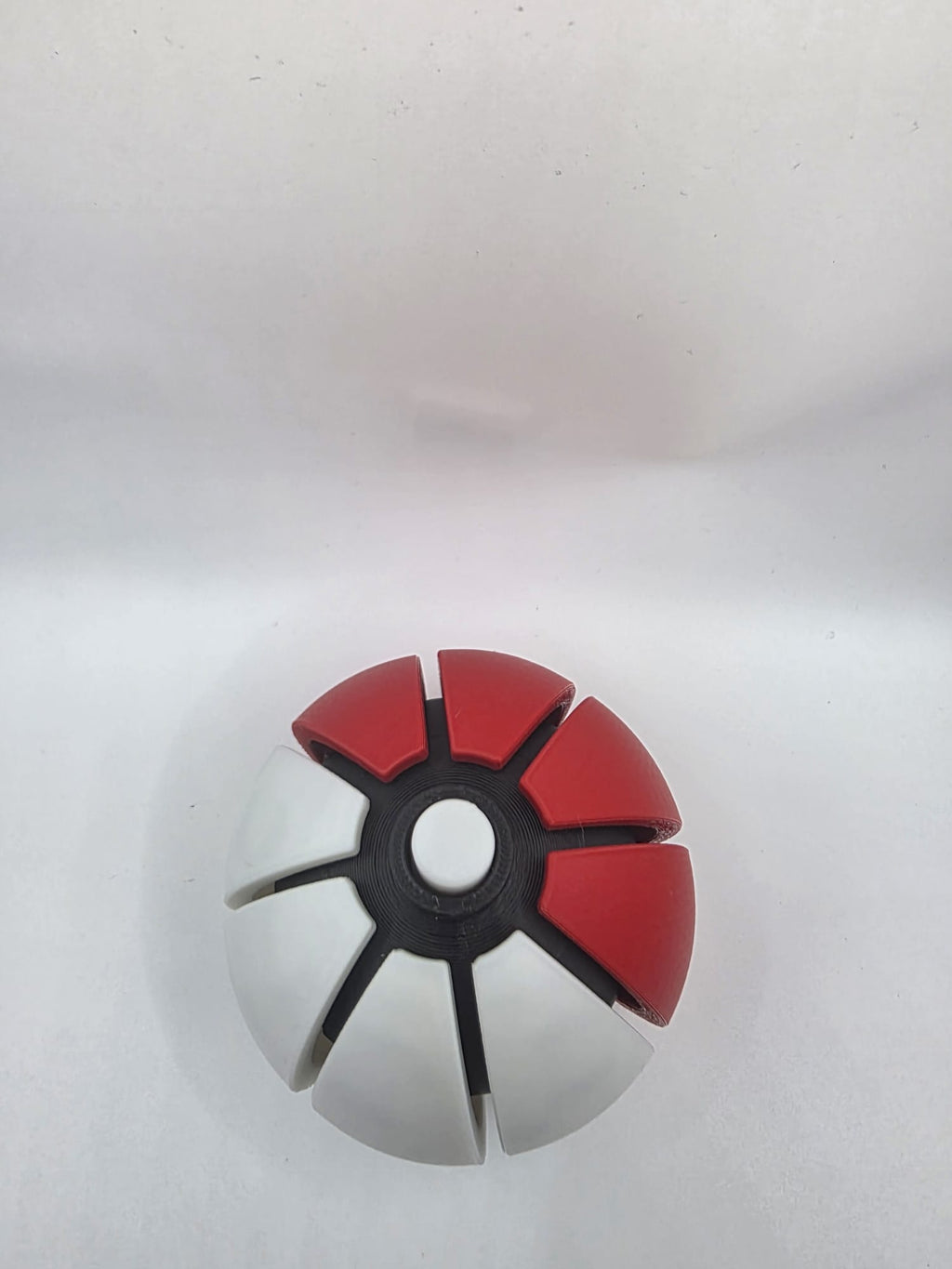 3D Printed Pokéball Fidget Clicker – Mechanical Stress Relief Toy & Desk Gadget