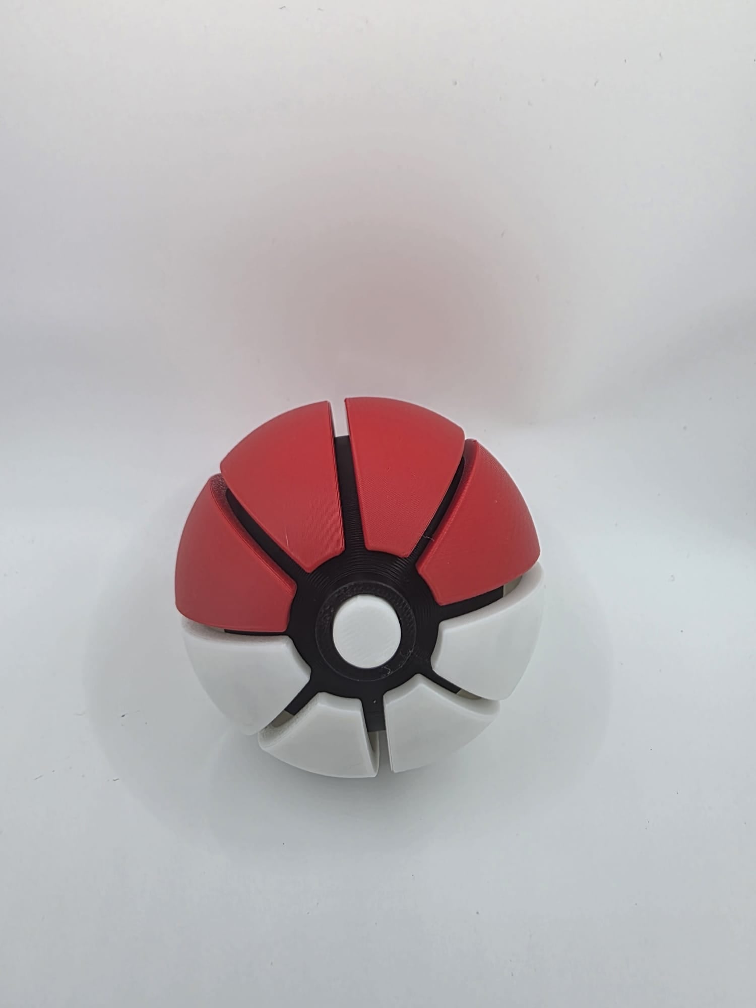 3D Printed Pokéball Fidget Clicker – Mechanical Stress Relief Toy & Desk Gadget